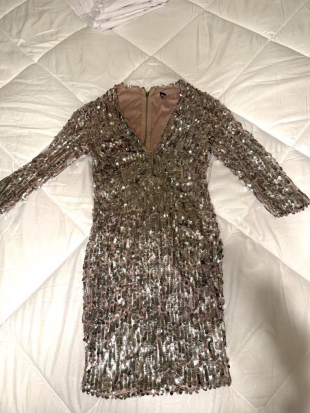 Windsor Mermaid Silver sequin mini dress with 3/4 sleeves